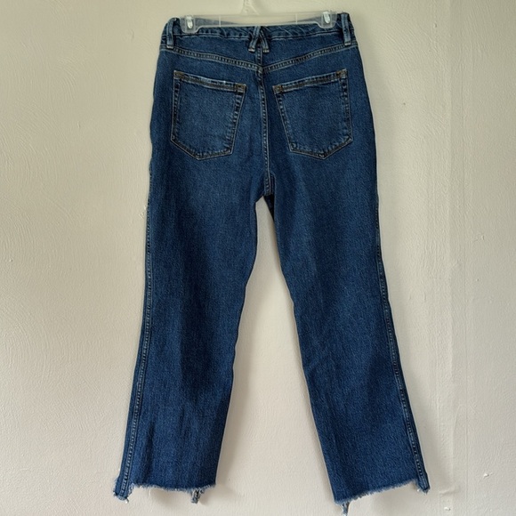 Good American cut hem cropped straight jeans 28/6 - Picture 5 of 7